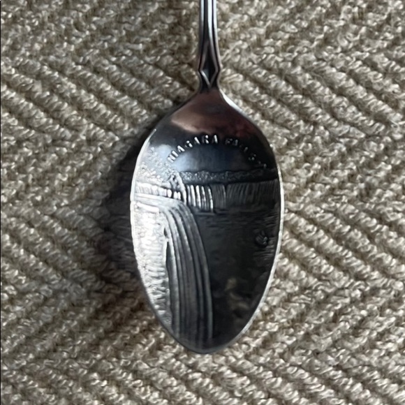 Sterling Silver Niagara Falls Native American Souvenir Spoon - Picture 3 of 5